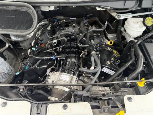 Used 2023 Ford Transit 350 XLT image 31