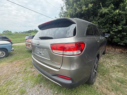 Used 2016 Kia Sorento EX w/ EX Premium Package FWD image 4