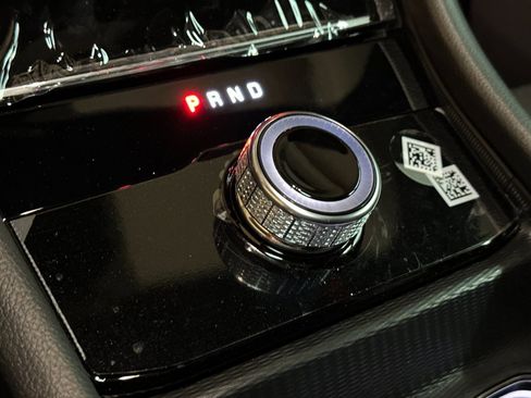 New 2025 Jeep Grand Cherokee L Laredo w/ Luxury Tech Group I image 21