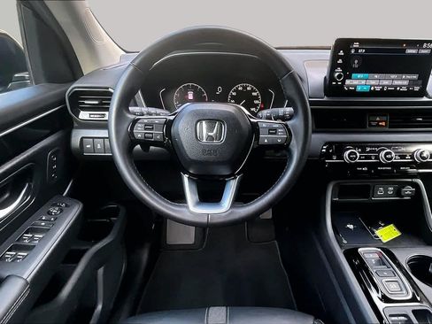 Used 2024 Honda Pilot EX-L image 6