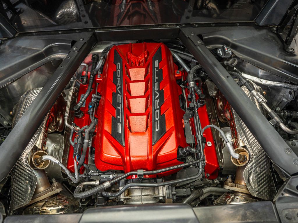 Used 2025 Chevrolet Corvette Stingray Coupe w/ Battery Protection Package RWD image 18