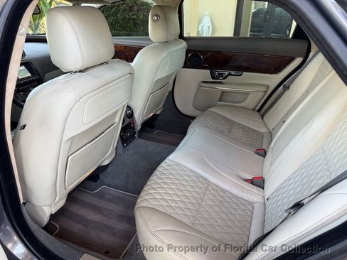 Used 2016 Jaguar XJ L Portfolio image 9