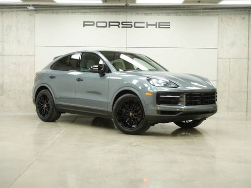 New 2026 Porsche Cayenne Coupe image 9