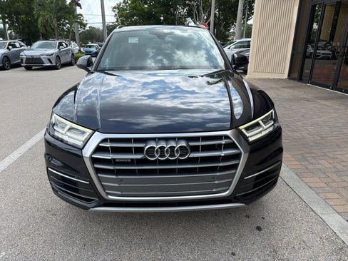 Used 2020 Audi Q5 2.0T Premium Plus w/ Premium Plus Package AWD/4WD image 2