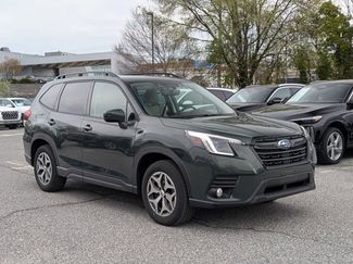 Used 2023 Subaru Forester Premium video 3