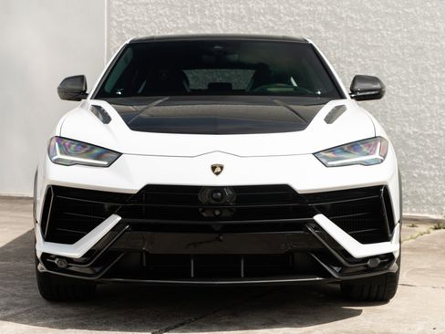 Used 2024 Lamborghini Urus Performante image 13