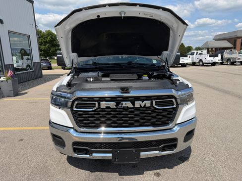 Used 2025 RAM 1500 Lone Star AWD/4WD image 34
