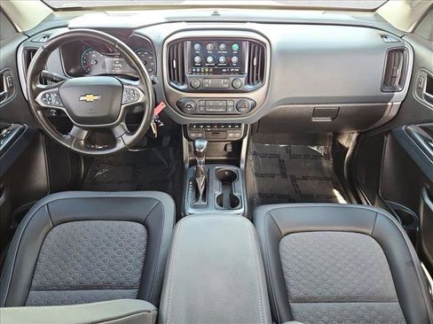 Certified 2022 Chevrolet Colorado Z71 w/ Safety Package AWD/4WD image 23