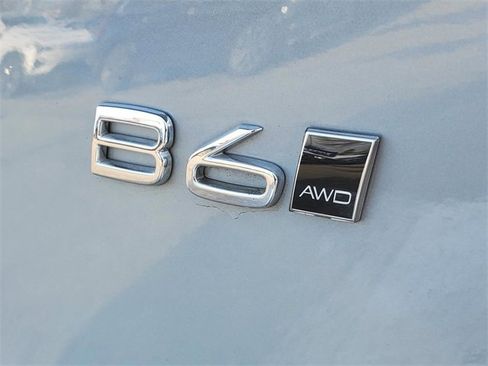 Used 2025 Volvo XC90 B6 Plus image 8