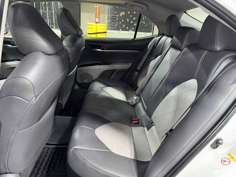 Certified 2018 Toyota Camry XLE w/ Audio Package FWD image 17