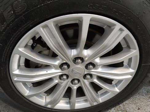 Used 2018 Cadillac XT5 FWD image 31