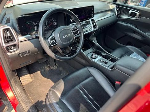 Certified 2023 Kia Sorento EX AWD/4WD image 13