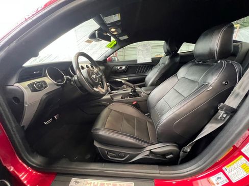 Used 2021 Ford Mustang GT Premium RWD image 12