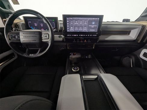 Used 2024 GMC Hummer EV 3X w/ LPO, Illumination Package image 16