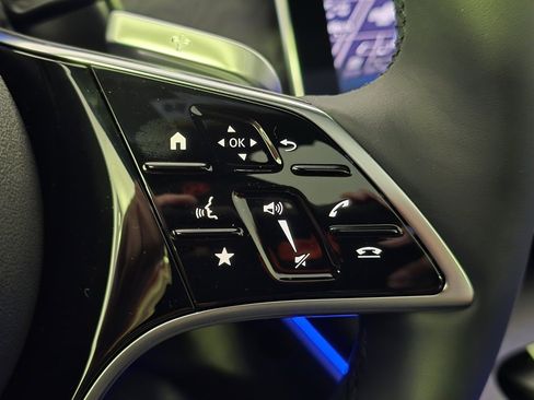 New 2026 Mercedes-Benz E 350 4MATIC Sedan image 19