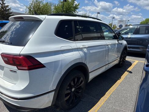 Used 2020 Volkswagen Tiguan SE R-Line AWD/4WD image 5