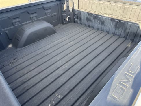 Used 2023 GMC Sierra 1500 SLT RWD image 27