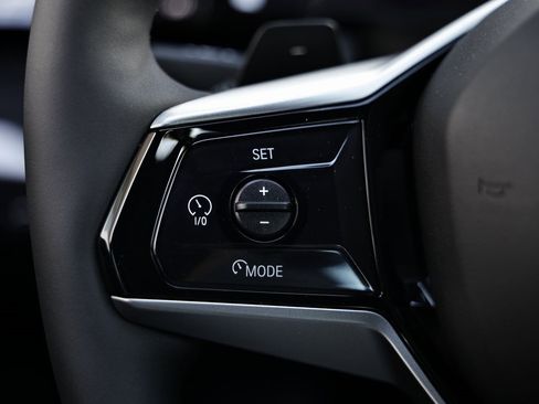 Used 2026 BMW 530i w/ Premium Package image 33