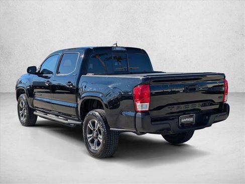Used 2016 Toyota Tacoma SR5 image 8