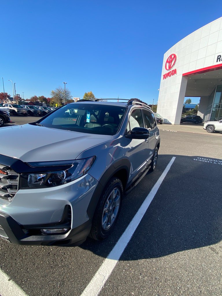 Used 2023 Honda Passport TrailSport image 6