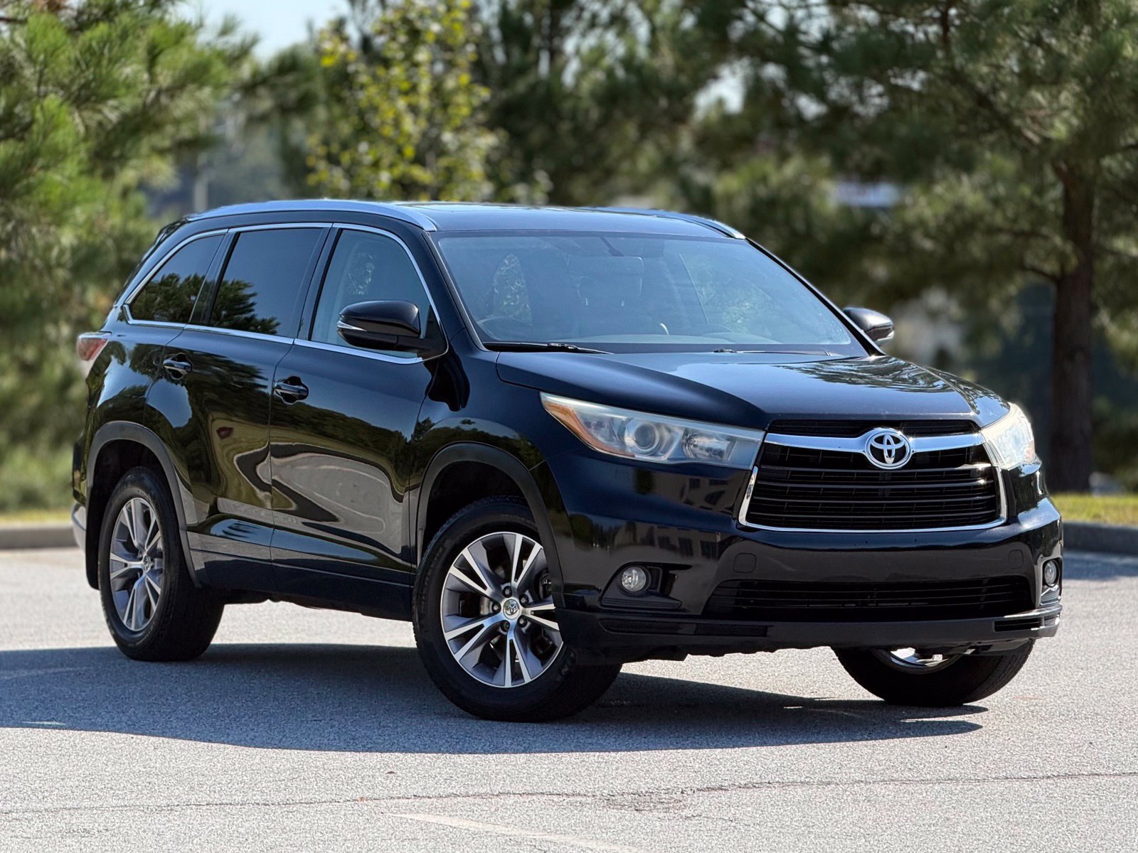 Used 2015 Toyota Highlander XLE AWD/4WD image 13