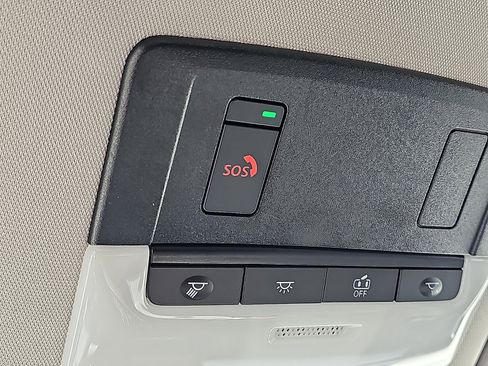 New 2026 Nissan Pathfinder SV image 17