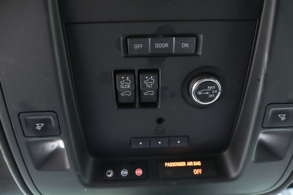 Used 2019 Cadillac Escalade Platinum AWD/4WD image 30