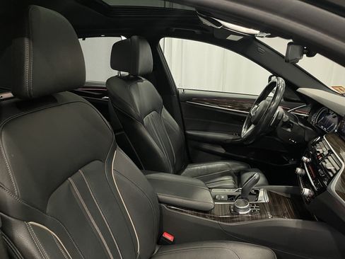 Used 2019 BMW 540i xDrive w/ M Sport Package AWD/4WD image 15