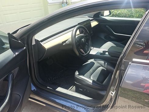 Used 2021 Tesla Model 3 Standard Range Plus RWD image 2