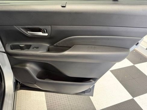Used 2025 Toyota Grand Highlander AWD image 29