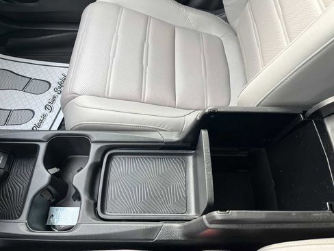 Used 2019 Honda CR-V Touring image 33