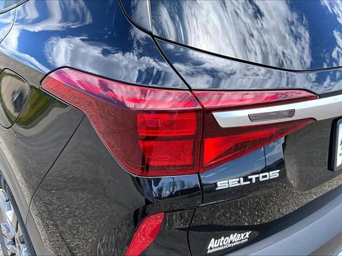 Used 2023 Kia Seltos LX AWD/4WD image 22