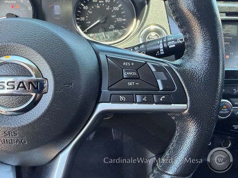 Used 2020 Nissan Rogue SV FWD image 34