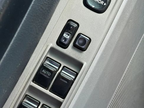 Used 2006 Toyota 4Runner Sport RWD image 26