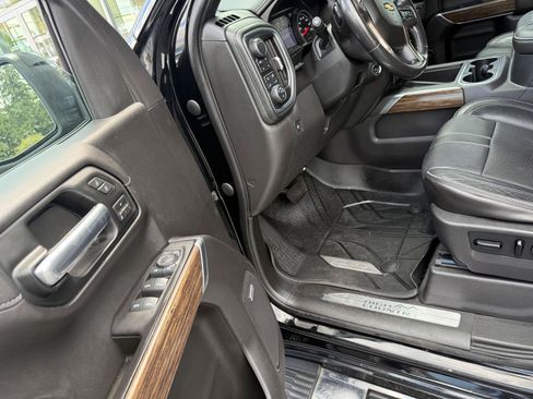 Used 2019 Chevrolet Silverado 1500 High Country AWD/4WD image 13