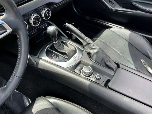 Used 2021 MAZDA MX-5 Miata RF Grand Touring image 14