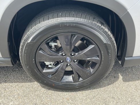 Certified 2026 Subaru Ascent Premium AWD/4WD image 29