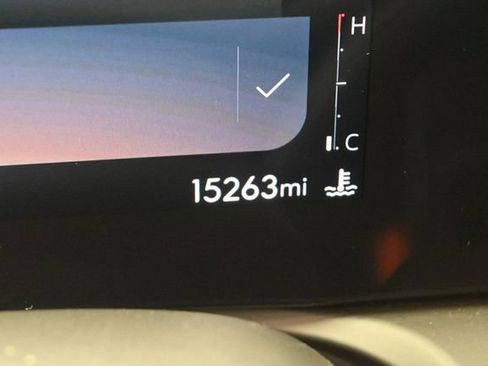 Used 2024 Buick Encore GX Preferred w/ Comfort Package FWD image 29