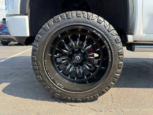 Used 2021 GMC Sierra 1500 Denali w/ Denali Ultimate Package AWD/4WD image 6