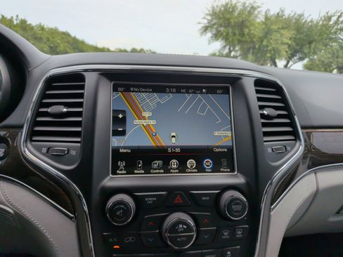 Used 2017 Jeep Grand Cherokee Summit AWD/4WD image 18