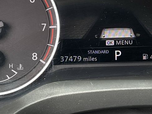 Used 2025 Nissan Rogue SV FWD image 33