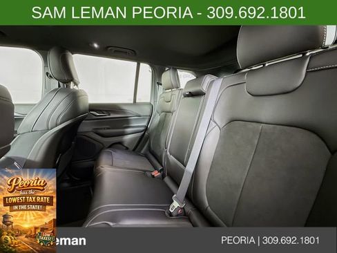 New 2025 Jeep Grand Cherokee Altitude image 24