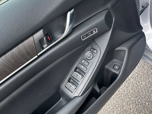Used 2021 Honda Accord EX-L image 10