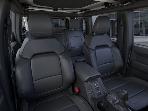 New 2025 Ford Bronco Badlands image 10