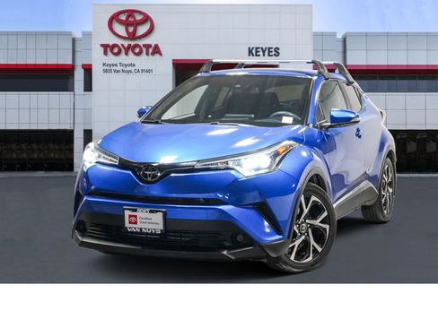 Certified 2018 Toyota C-HR XLE image 1