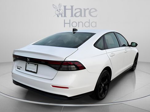 Used 2025 Honda Accord SE image 5