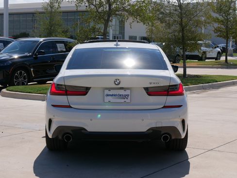 Used 2019 BMW 330i Sedan w/ M Sport Package RWD image 8