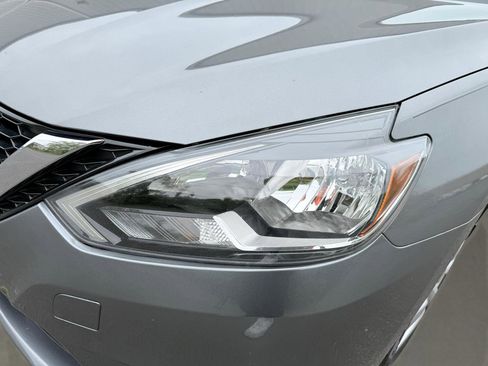 Used 2019 Nissan Sentra S FWD image 12