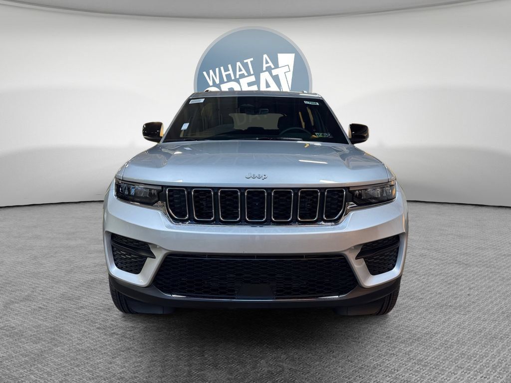 New 2025 Jeep Grand Cherokee Laredo X AWD/4WD image 9
