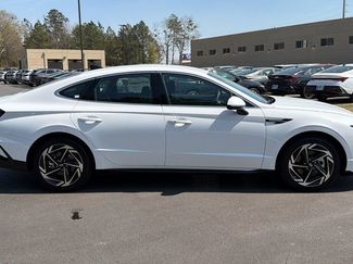 New 2026 Hyundai Sonata SEL video 4